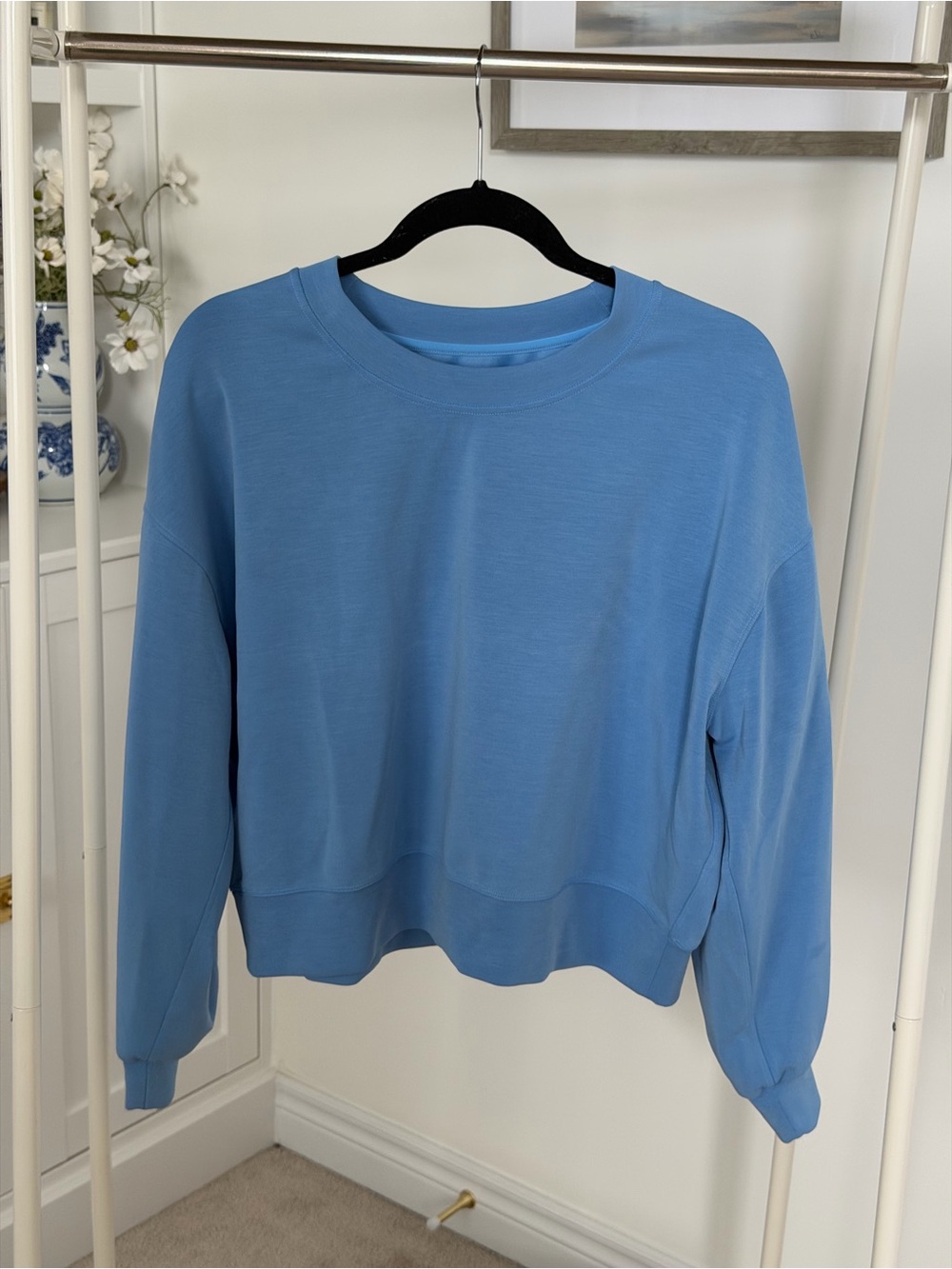 Lululemon Women's Sky Blue Crewneck Sweatshirt